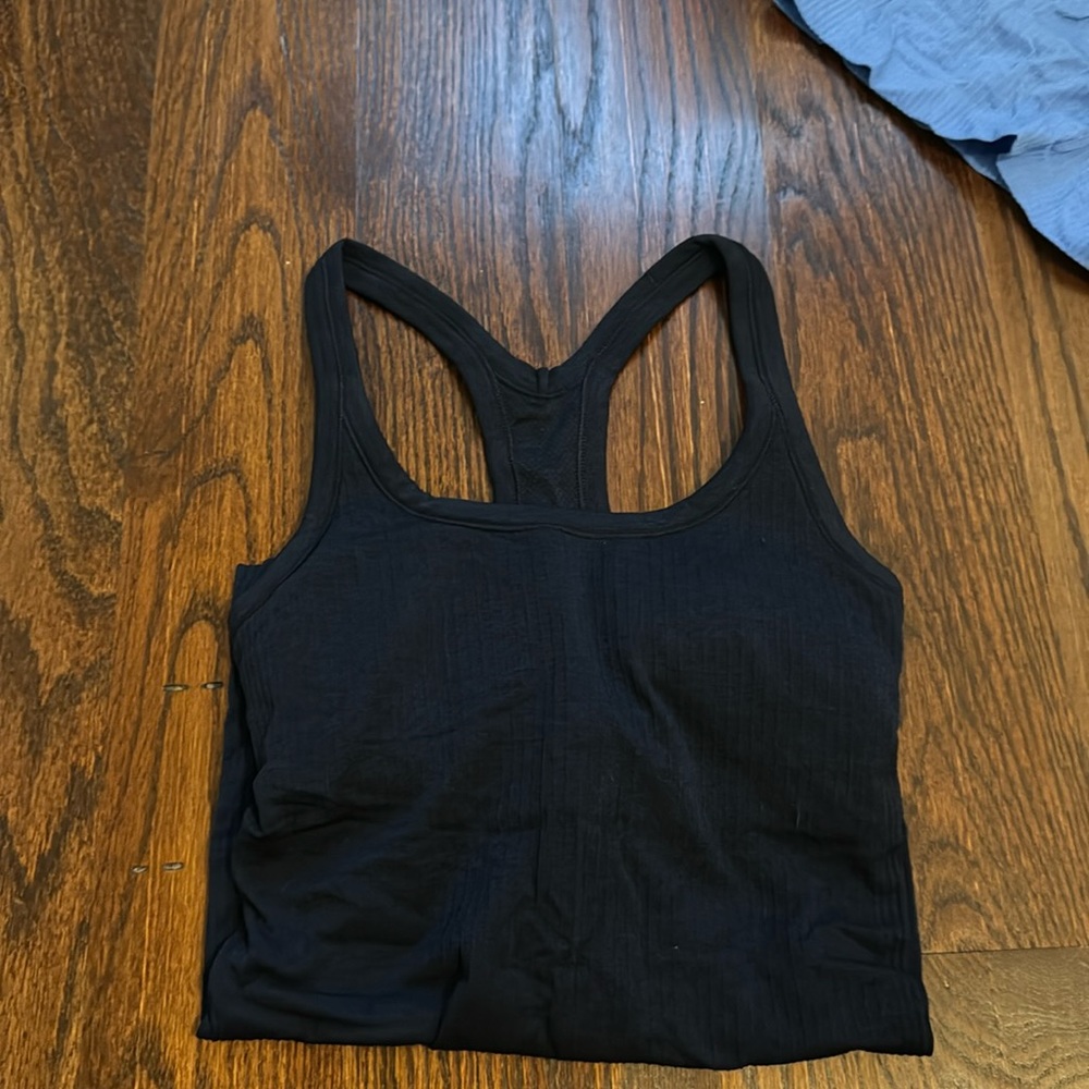 Lululemon ebb to street tank
